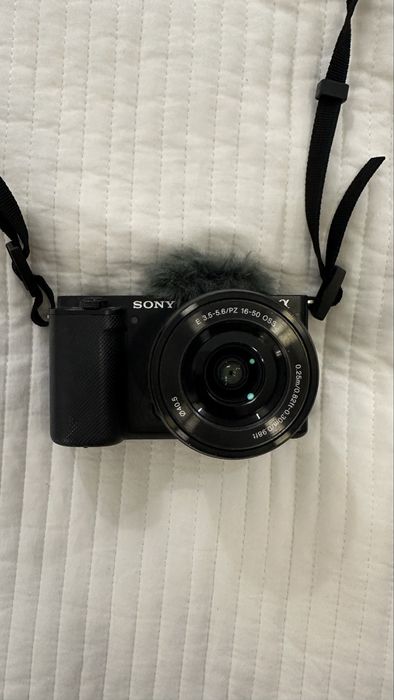 Камера Sony ZV-E10