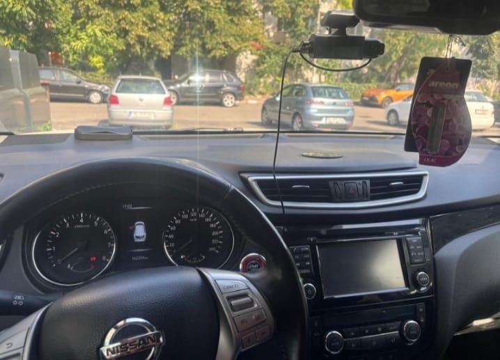 Nissan Qashqai 2015 Varianta de echipare full