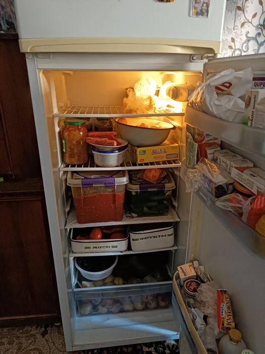 Продается 2 холодильника