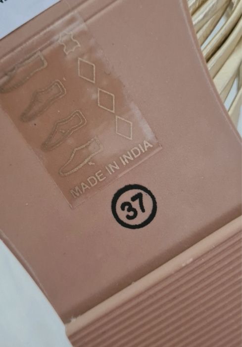 Papuci piele, marimea 37