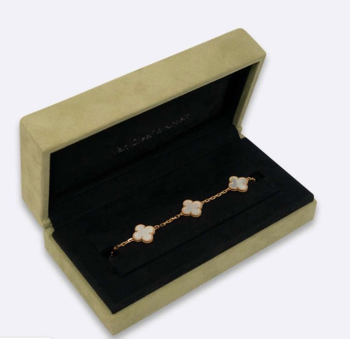 Van Cleef & Arpels bracelet