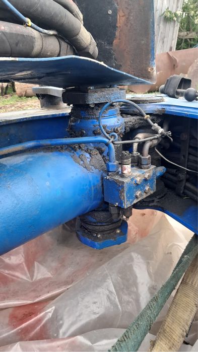 Dezmembrez sau vand Macara forestiera, macara de constructii