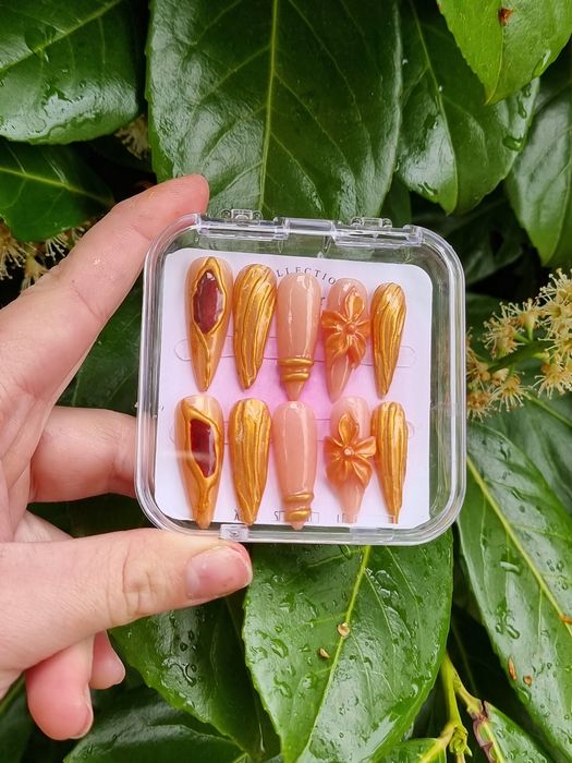 Press on nails за теб