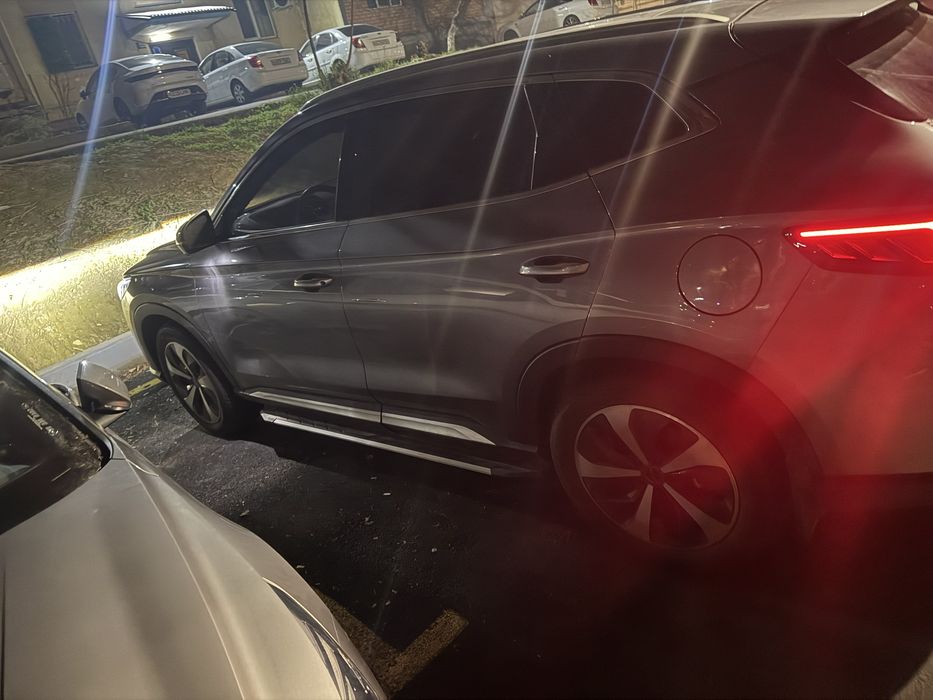 Byd song plyus gibrid