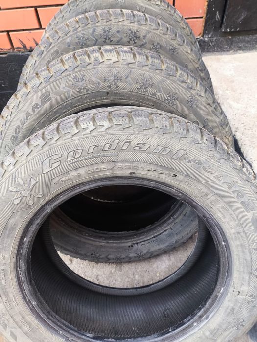 Продаю шины Cordiant Polar 2 размера 205/65 R15.