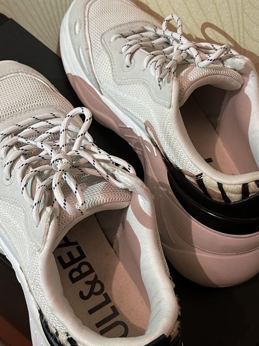 Vand sneakers Pull&Bear