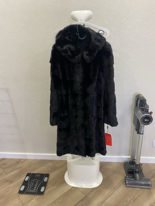 Продам новую норковую шубу