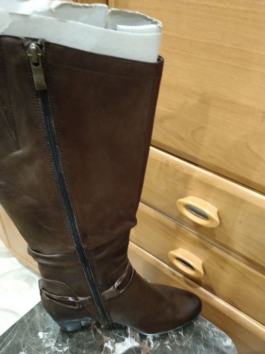 Продам сапоги женские