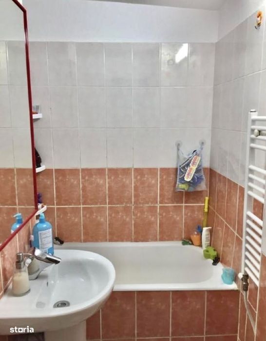 2 camere decomandat Teiul Doamnei