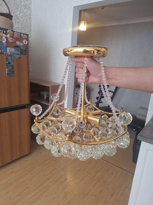 Люстра  4 штук  продаются