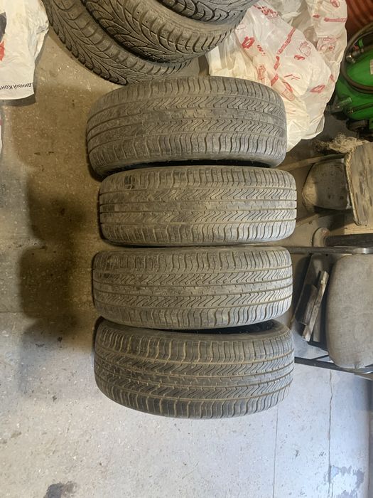 Продам резину Триангл.