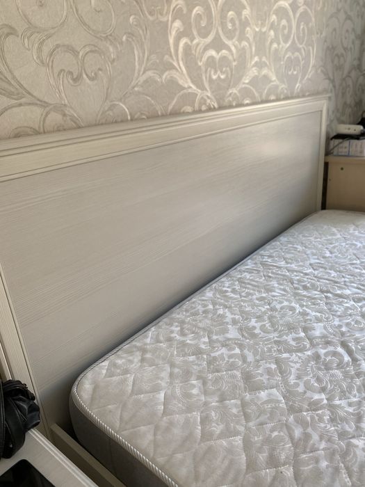 Продам двуспальный кровать