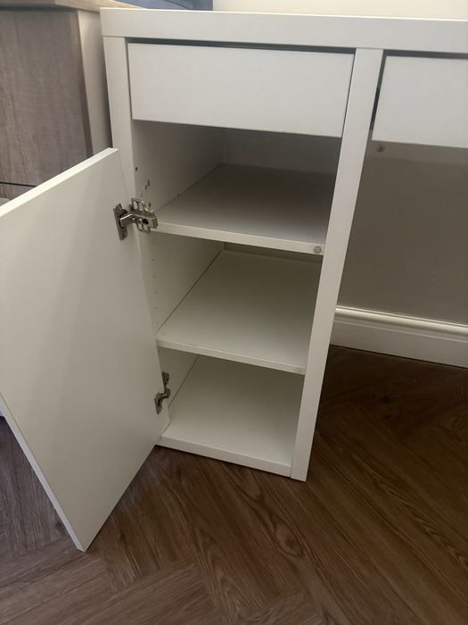 Письменный стол IKEA