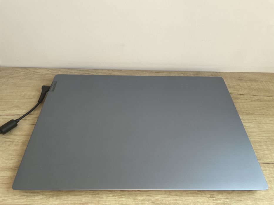 Lenovo IdeaPad 530s-IKB 15,6", 16GB RAM – in stare imaculata!