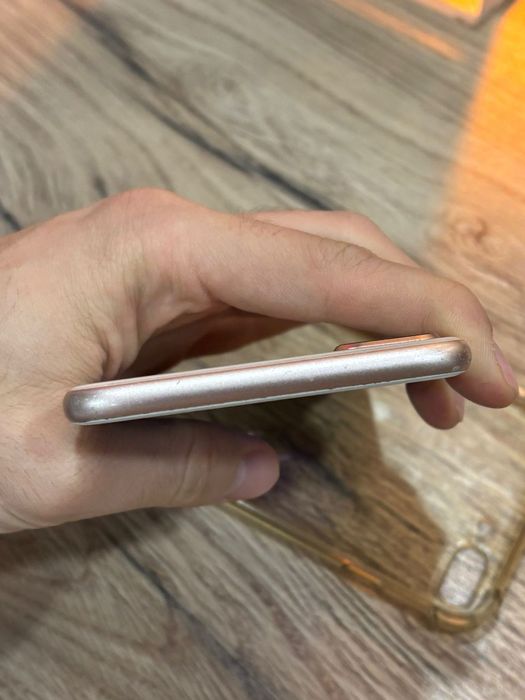 iphone 8 plus продаю