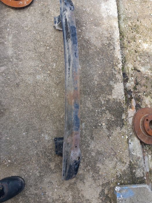 Задна греда за пасат 5.5