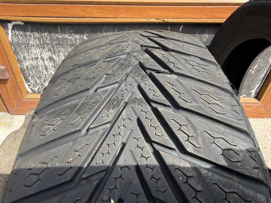 2бр. Зимни Гуми 165/65R/15 -CONTINENTAL- DOT:2709 *20€ за 2бр.*