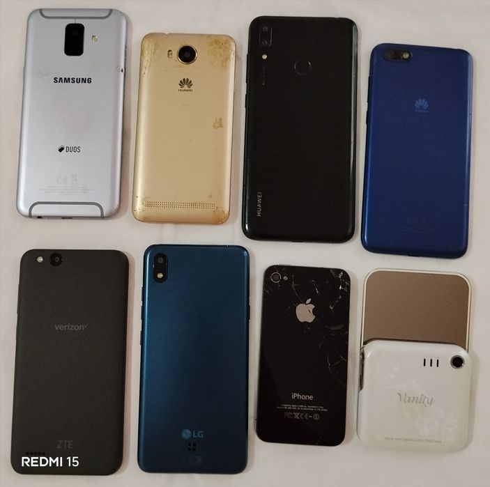 Lot 8telefoane pentru piese