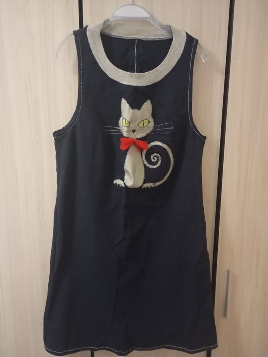 Дизайнерски ръчно изработен сукман , размер L