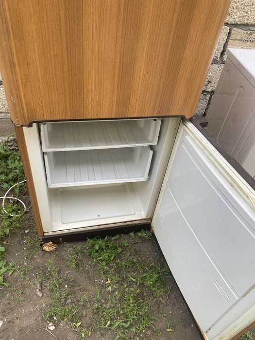 Продам холодильник Индезит