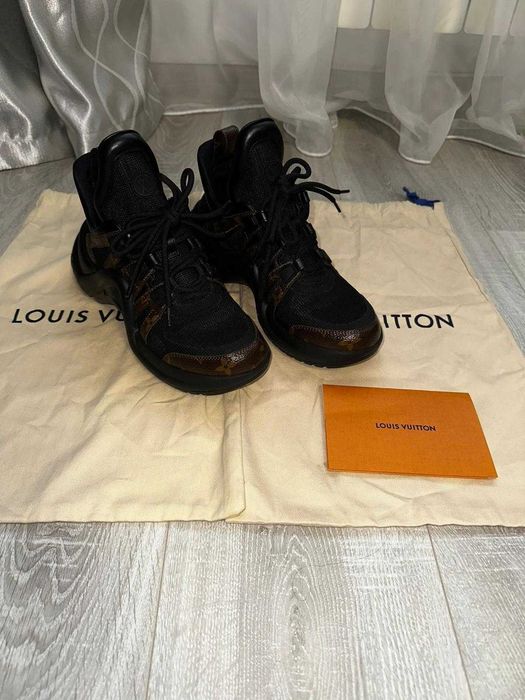 Adidasi sport luis vitton