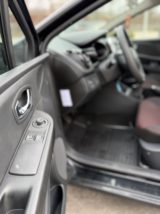 Renault Clio IV / 0.9 Tce / 2014