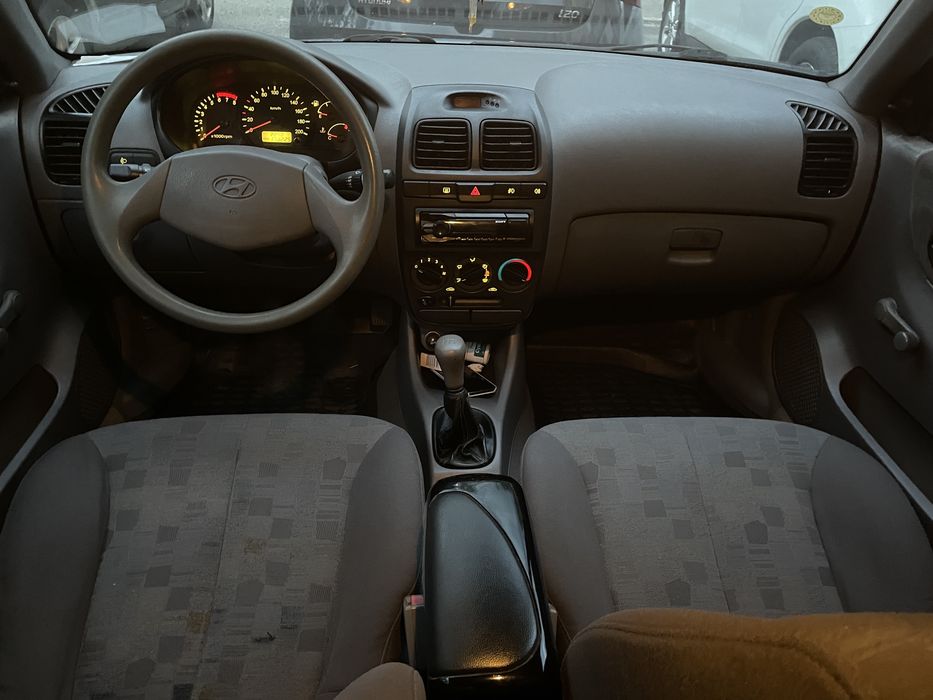 Vand hyundai accent 2004