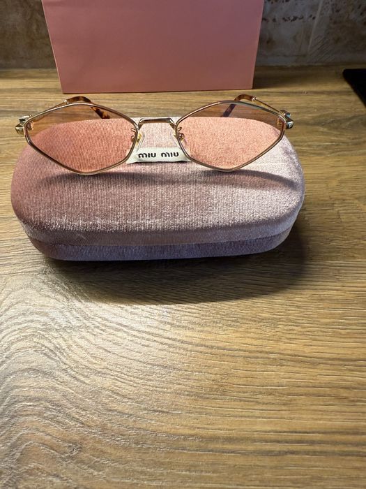Miu Miu розови очила