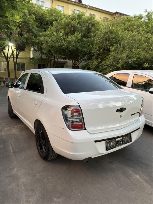 Chevrolet Cobalt 2025 — 4