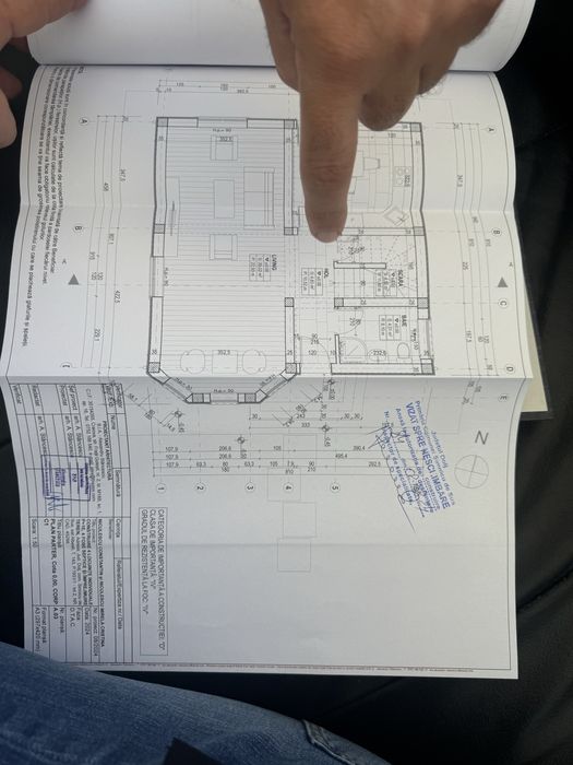 Vila Tancodrom parter +1 Etaj :3 dormitoare 2 bai living bucatarie nou