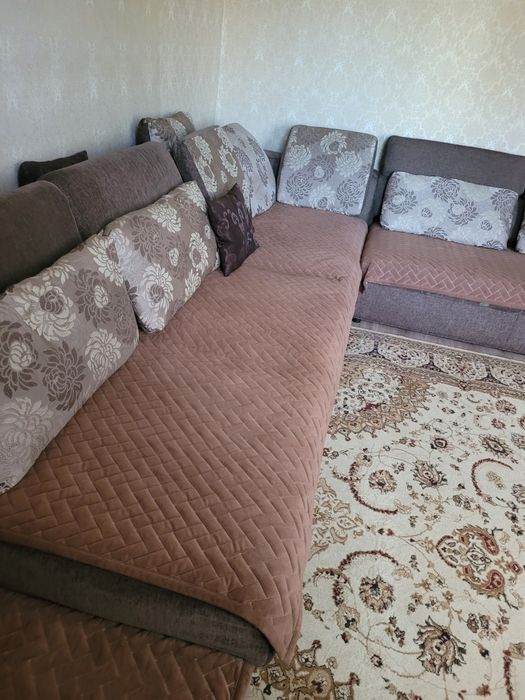 Диван угловой б/у
