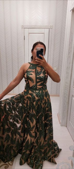 Вечернее платье размер 42-44