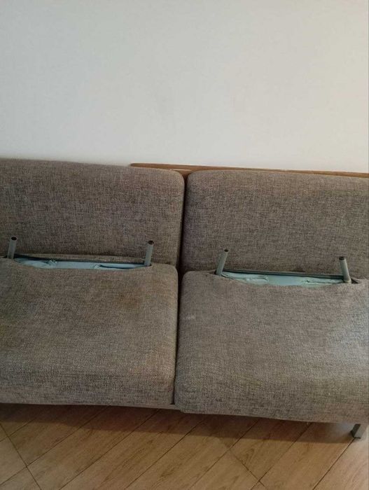 Диван трансформер, раскладной,раздвигается на 2 части