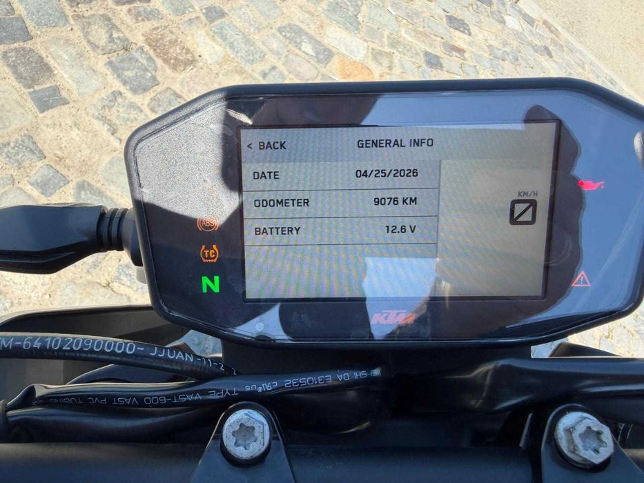 KTM DUKE 890 2021