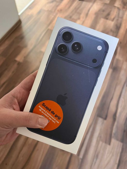 iPhone 17 Pro Max Deep Blue