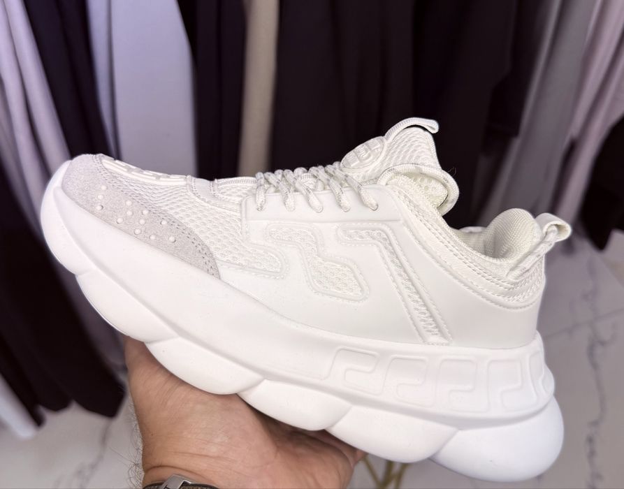 Adidasi Chain Reaction calitate superioara!