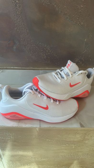 Adidasi nike marimea 38