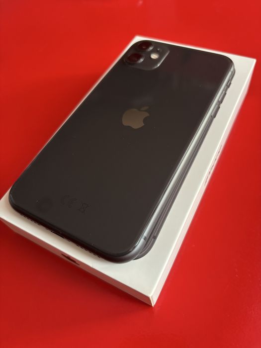 Продам айфон 11 64g акб 82%.