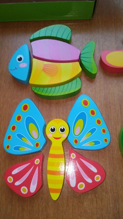 Комплект 4 бр. дървени пъзели на животни със съставни части