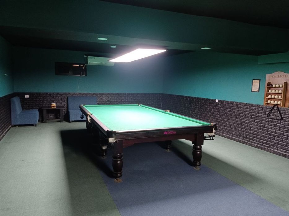Бильярдный  клуб срочно Сотилади