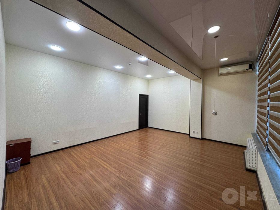 Офисы 20, 48, 52 и 62 м² | БЦ у метро Бадамзар | Своя парковка