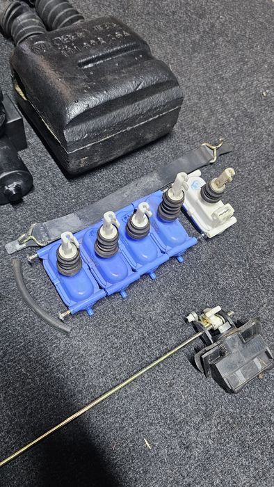 inchidere centralizata originala volkswagen golf 2 (4usi)

stare buna