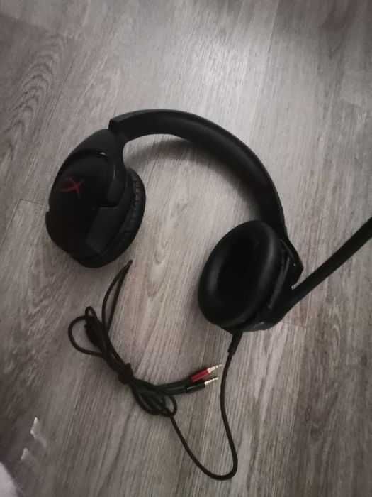 Наушники HyperX с проводом