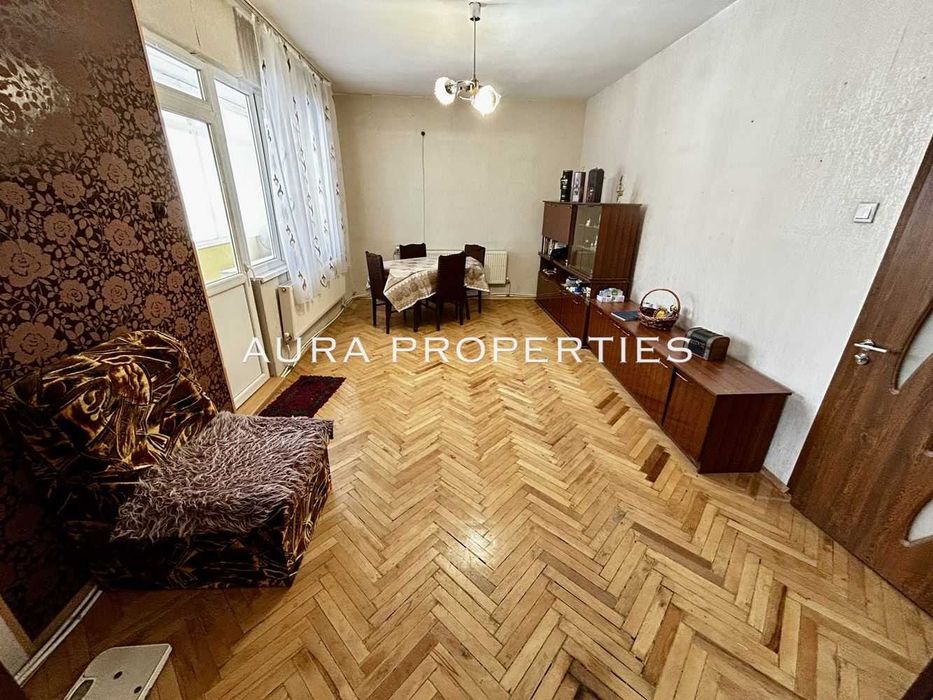 Продава се Двустаен апартамент в Разград, Център - 77 кв.м за 1345 €/кв.м - Снимка #1