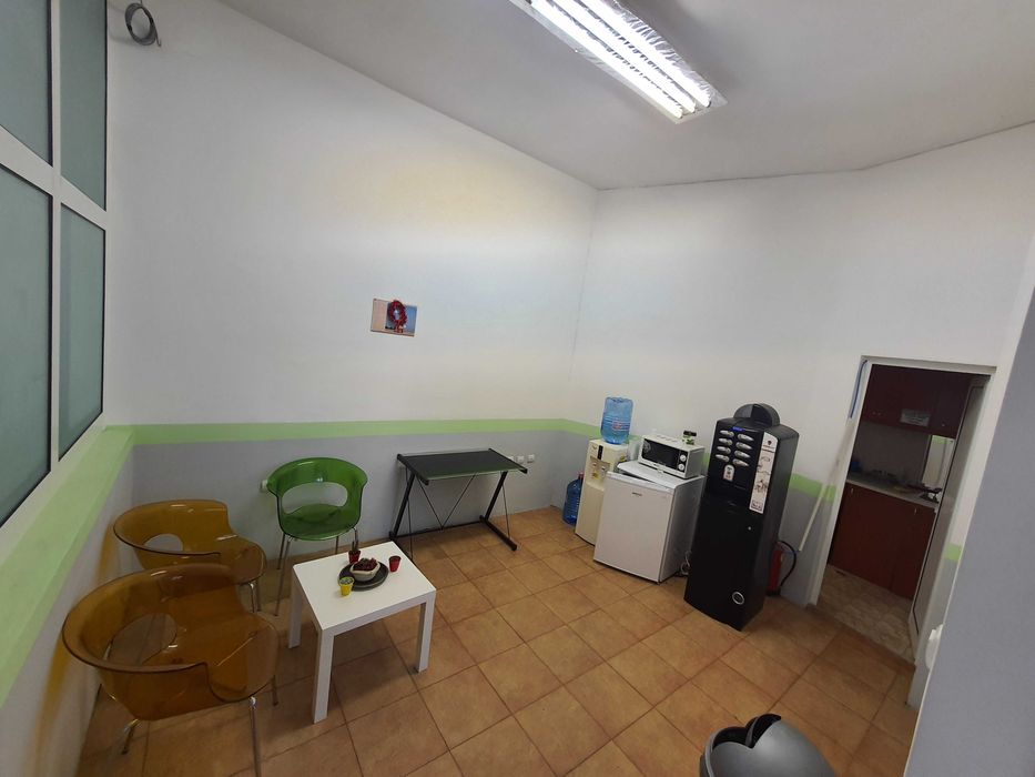 Давам офис под наем