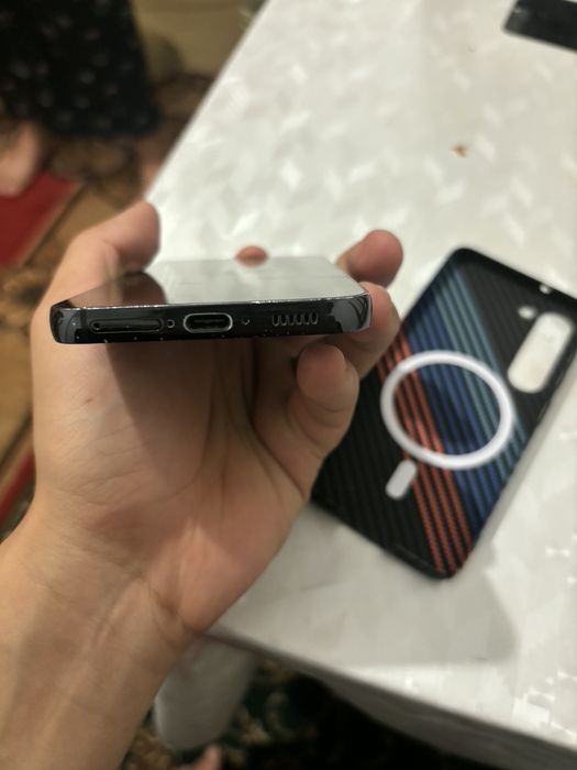 Samsung s23 8/128