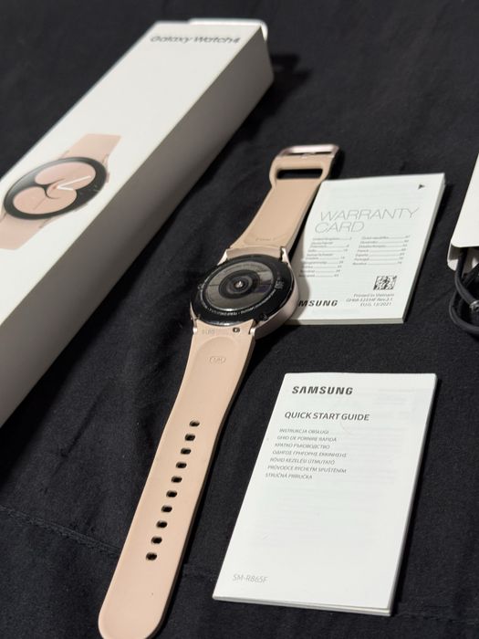 Samsung Galaxy Watch 4 (Rose Gold