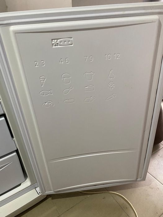 INDESIT морозильная камера