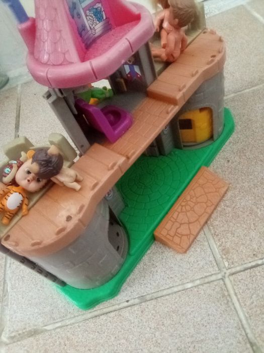 Антики-Детски замък за кукли