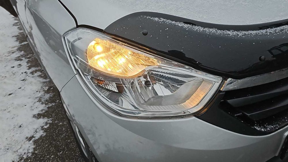 Far stanga/dreapta Dacia Lodgy an 2012